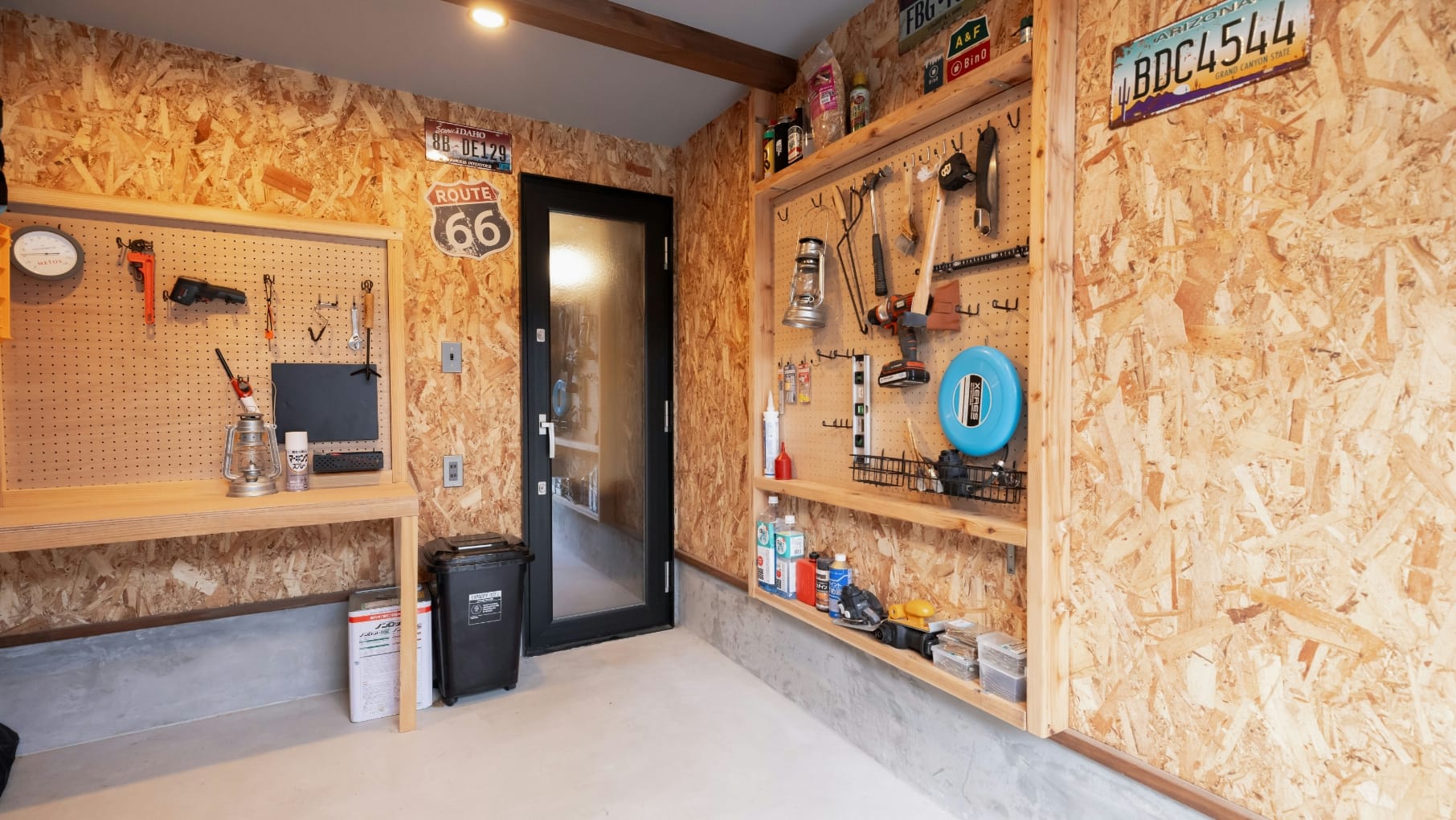 収納に特化した秘密基地のように趣味を楽しめるアウトサイドストッカー